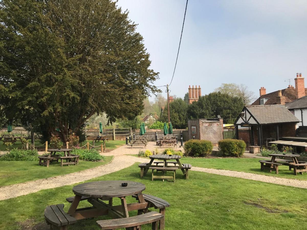 Bull Inn Reading Exteriér fotografie